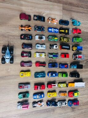 Hot Wheels- Assorted Kids Toy Cars & Vehicles - Multicolor Pack 50